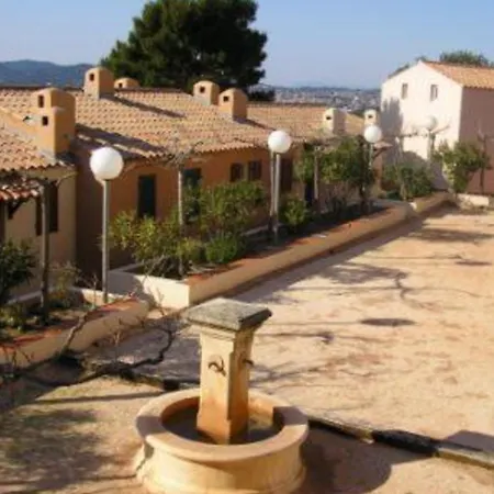 With Shared Pool In Saint-mandrier Apartman *