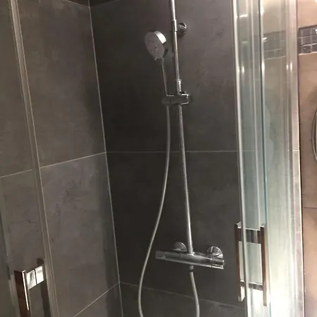 Apartman With Shared Pool In Saint-mandrier *